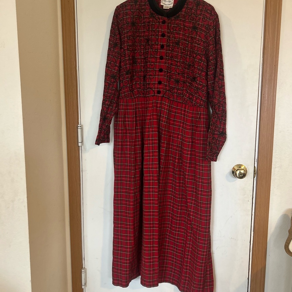 Vintage COUNTRY WEAR Tartan Plaid Embroidered Velvet Long Prairie Dress Size 16W